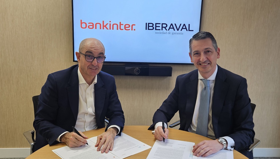 Firma acuerdo Bankinter Iberaval_para sala comunicacion.jpg